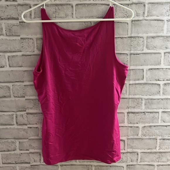 4/$20 Reitman‘s hot pink medium tank top/camisole - Picture 5 of 6